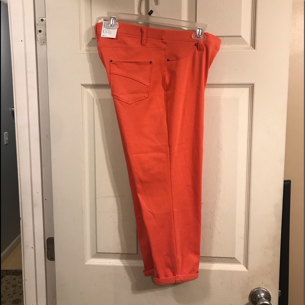 Pull on cropped pants